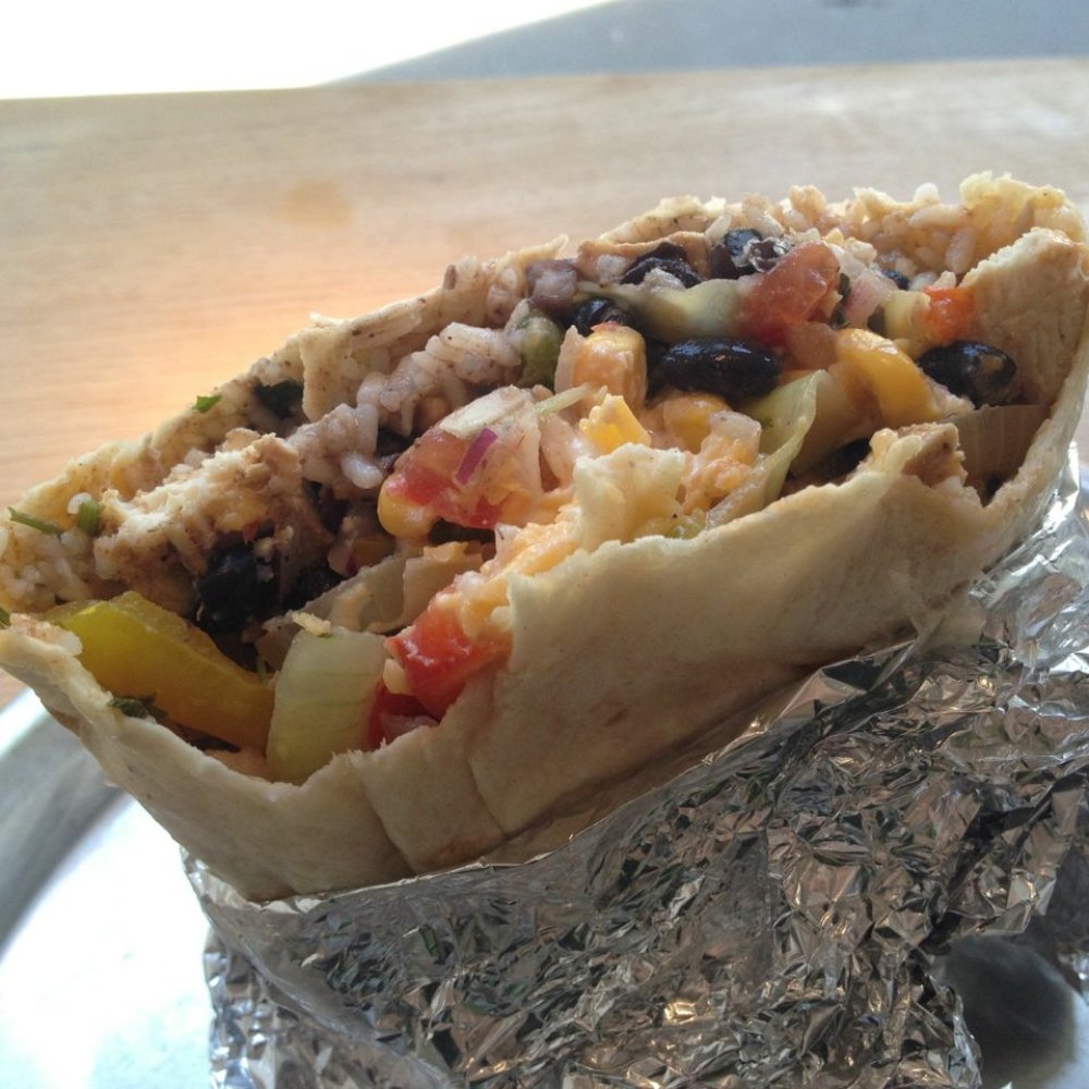 Pureburrito - Chicken burrito w/ black beans, onions, salsa, cheese and sour cream - Mexican Near Me - Munich, BY Pureburrito - Chicken burrito w/ black beans, onions, salsa, cheese and sour cream - Mexican Near Me - Munich, BY