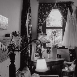 Firehouse Chicago - Bridal suite. Shot by Jungle Branch Photography