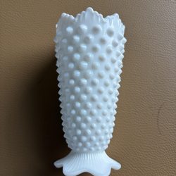 Milk glass for a fair price