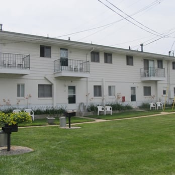 Lakeshore Motel - Hotels Near Me - Lake Orion, Michigan Lakeshore Motel - Hotels Near Me - Lake Orion, Michigan