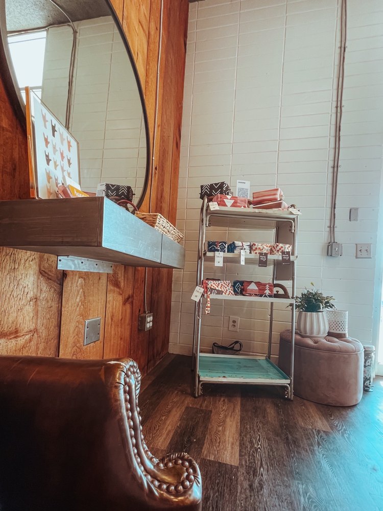 THE MINT SALON - Updated August 2024 - 12 Reviews - 303 Casey Ave