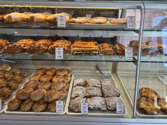 Peninsula Pastries by null