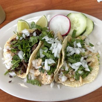 Samantha's Pupusas - Tacos - Salvadoran Near Me - Hillsborough, North Carolina Samantha's Pupusas - Tacos - Salvadoran Near Me - Hillsborough, North Carolina