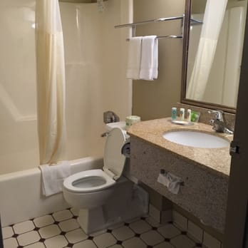 Quality Inn & Suites - Bathroom - Hotels Near Me - Indiana, Pennsylvania