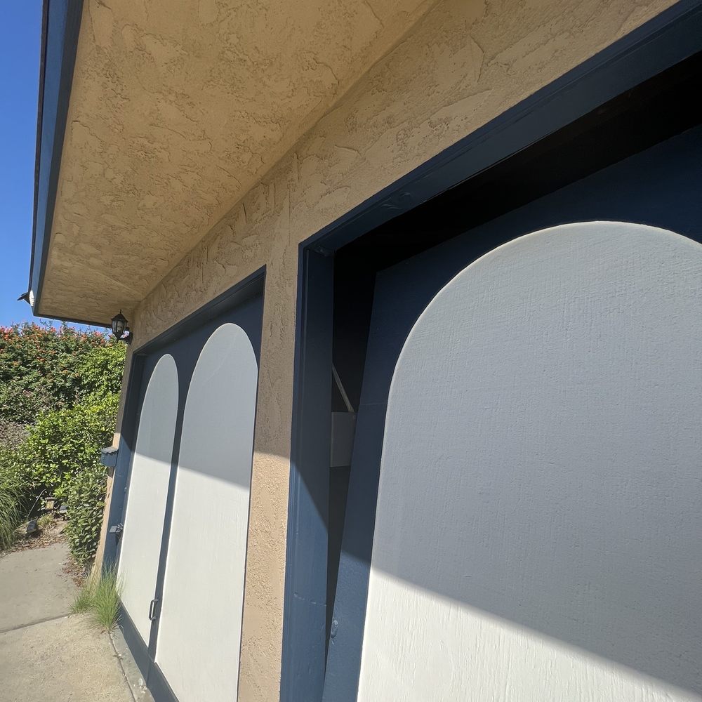 Garage Door Basics - Broken hinge and springs - Garage Door Services Near Me - Glendale, California Garage Door Basics - Broken hinge and springs - Garage Door Services Near Me - Glendale, California