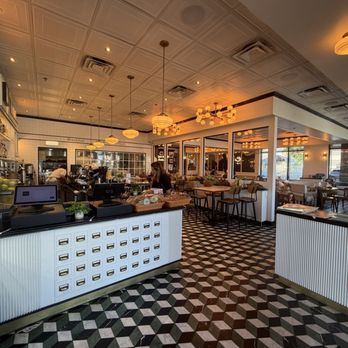 Cafe Landwer - Mediterranean Near Me - Boca Raton, Florida