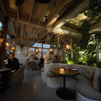 Meteora - Indoor - New American Near Me - Los Angeles, California