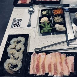 Selection of proteins and side dishes