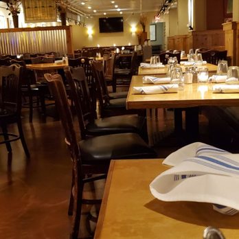 Prairie Moon - dining area - Bars Near Me - Evanston, Illinois