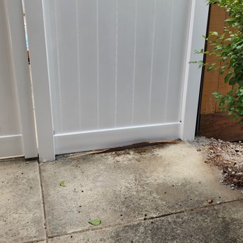 LifeScaping Fences - Didn't completely remove old fence - Fences & Gates Near Me - Sacramento, California