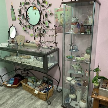 Birds of A Feather Gift Store - Gift Shops Near Me - Walnut, California