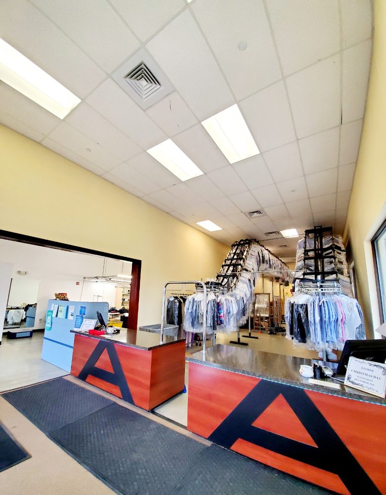 ART’S CLEANERS Updated September 2024 10 Photos & 21 Reviews 200