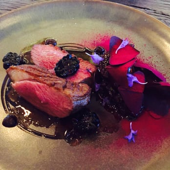 Bruut - Duck with beets and blackberries - Bistros Near Me - Bruges, VWV