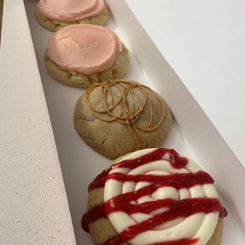 Crumbl - Salem - Bakeries Near Me - Salem, Oregon Crumbl - Salem - Bakeries Near Me - Salem, Oregon