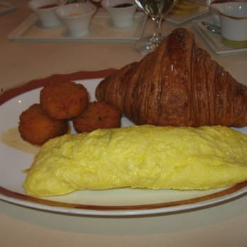 Tableau - One of the omelets with a huge croissant - Breakfast & Brunch Near Me - Las Vegas, Nevada