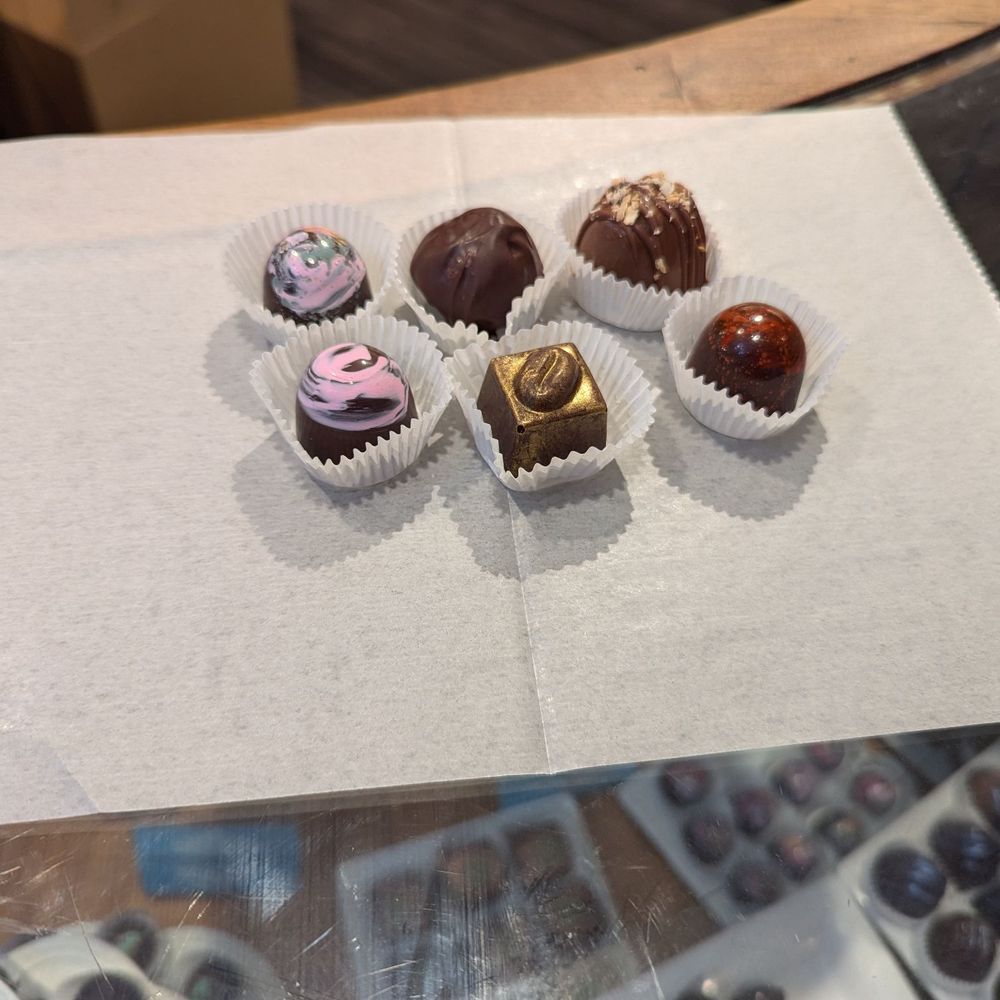 Cherri's Chocol'art - Truffles - Chocolatiers & Shops Near Me - Kalamazoo, Michigan