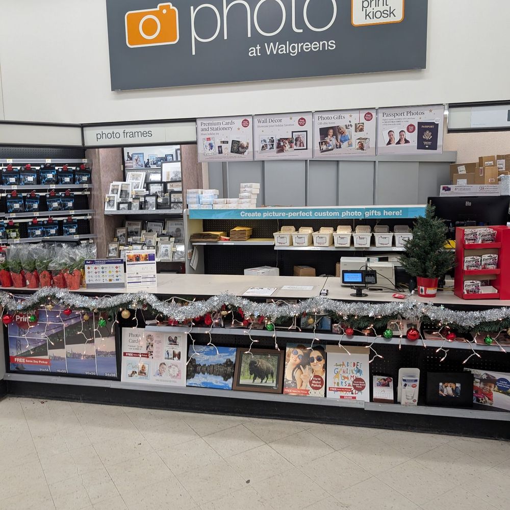 Walgreens - Photo area - Drugstores Near Me - Moorhead, Minnesota Walgreens - Photo area - Drugstores Near Me - Moorhead, Minnesota