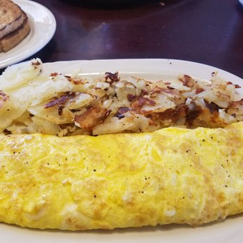 City Diner - Mozzarella cheese omelette and home fries - American Near Me - North Ridgeville, Ohio City Diner - Mozzarella cheese omelette and home fries - American Near Me - North Ridgeville, Ohio