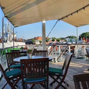 Salondampfer Hansa - Deck - Seafood Near Me - Bremerhaven, HB Salondampfer Hansa - Deck - Seafood Near Me - Bremerhaven, HB