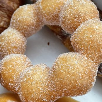 Paris Baguette - Bakeries Near Me - Coquitlam, British Columbia