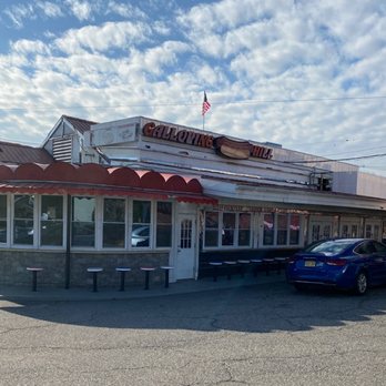 Galloping Hill Inn - Burgers Near Me - Union, New Jersey