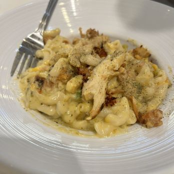 Rosies Americana Cafe - Chicken and Mac cheese - Diners Near Me - Buffalo, Wyoming
