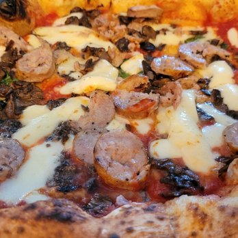 Song E Napule - Sausage and mushrooms - Pizza Near Me - New York, New York Song E Napule - Sausage and mushrooms - Pizza Near Me - New York, New York