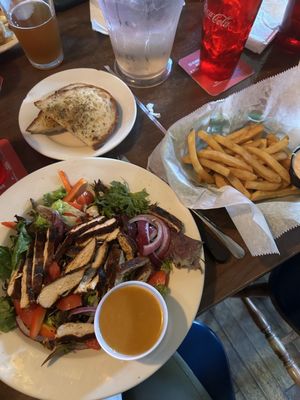 20 North Broadway Tavern by null
