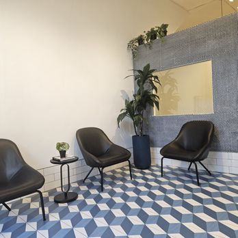 Teddy Style - Salon lobby - Pet Groomers Near Me - Los Angeles, California Teddy Style - Salon lobby - Pet Groomers Near Me - Los Angeles, California