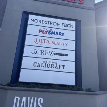 Davis Collection - Shopping Centers Near Me - Davis, California
