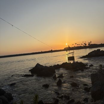 Corona Del Mar State Beach - sunset - Beaches Near Me - Corona Del Mar, California Corona Del Mar State Beach - sunset - Beaches Near Me - Corona Del Mar, California