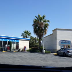 ampm - It has a car wash, too!!