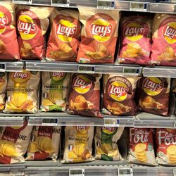 Franprix - Crazy flavors! Rotisserie Chicken, Emmental cheese, Dijon Mustard, etc.