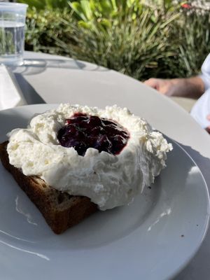 Lodge Bread Company by null