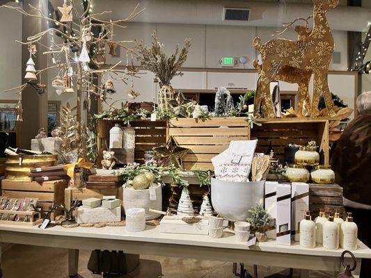 The Restaurant at Ponte by null