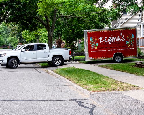 Regina's Mexican Food Truck & Catering by null