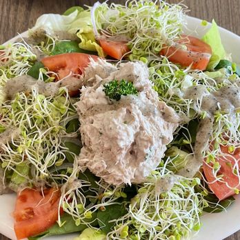 Moke's Bread & Breakfast - Smoked ahi salad. - Breakfast & Brunch Near Me - Kailua, Hawaii Moke's Bread & Breakfast - Smoked ahi salad. - Breakfast & Brunch Near Me - Kailua, Hawaii