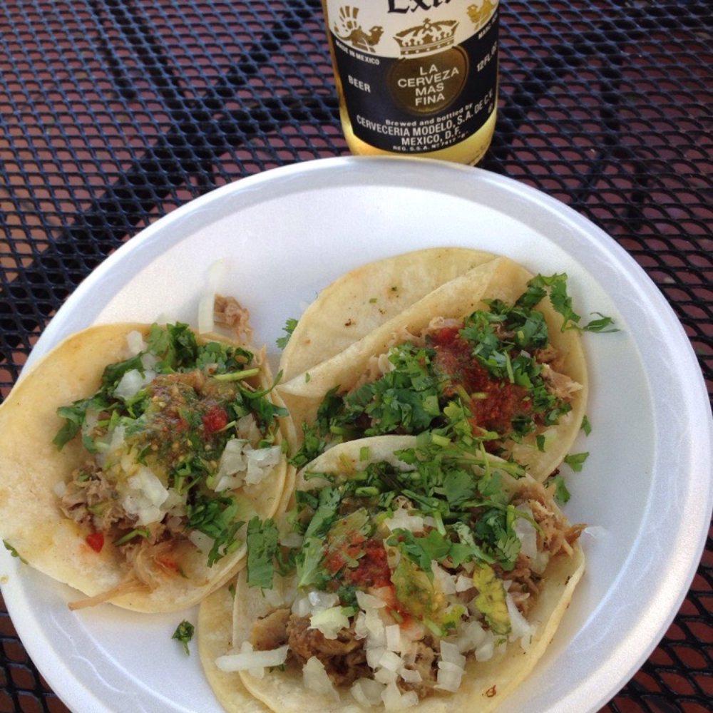 The Sand Trap - $3 for tacos + $3 for the beer - Mexican Near Me - Avalon, California