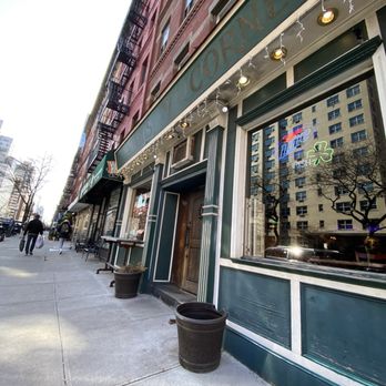 Bailey's Corner Pub - the outside of the building - Pubs Near Me - New York, New York Bailey's Corner Pub - the outside of the building - Pubs Near Me - New York, New York