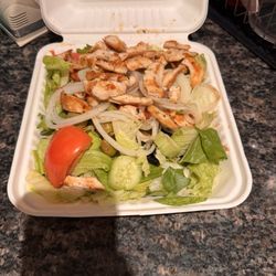 Nino's Pizza & Subs - 24. Grilled Chicken Salad