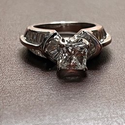 This photo doesn't do this ring justice. I love it! This photo doesn't do this ring justice. I love it!