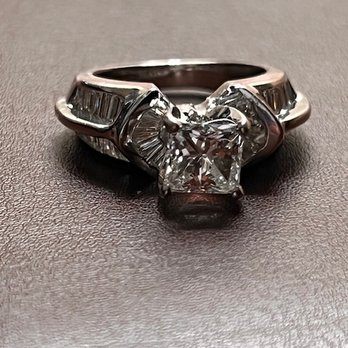 Michael E Minden Diamond Jewelers - This photo doesn't do this ring justice. I love it! - Jewelry Near Me - Las Vegas, Nevada Michael E Minden Diamond Jewelers - This photo doesn't do this ring justice. I love it! - Jewelry Near Me - Las Vegas, Nevada