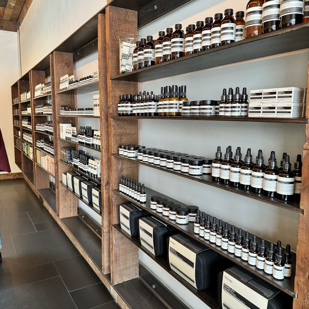 Aesop Silver Lake - Cosmetics & Beauty Supply Near Me - Los Angeles, California Aesop Silver Lake - Cosmetics & Beauty Supply Near Me - Los Angeles, California