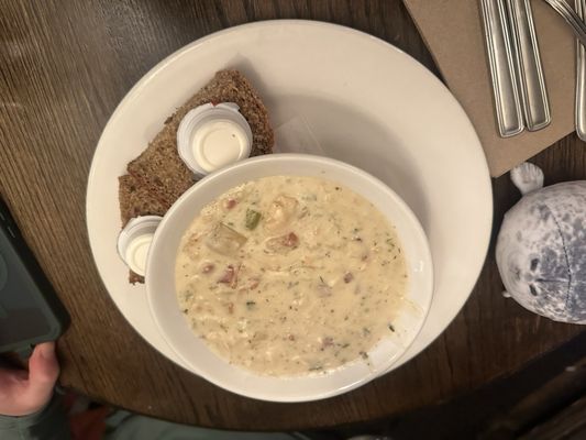 Dubh Linn Gate Irish Pub by null