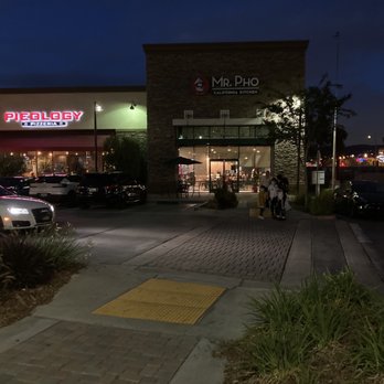 Mr Pho California Kitchen - Outside the restaurant at night - Vietnamese Near Me - Walnut, California