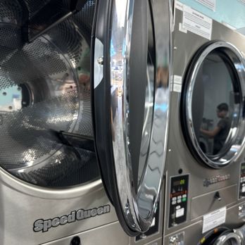 Soap Opera Laundry - Immaculate machines - Laundromat Near Me - Oldsmar, Florida Soap Opera Laundry - Immaculate machines - Laundromat Near Me - Oldsmar, Florida