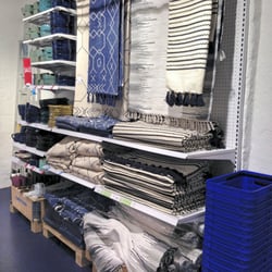 Lagerhaus - Textilien