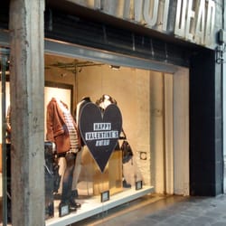 A.Y. not dead - Men Store