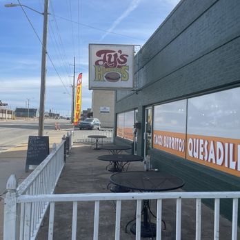 Ty's Hamburgers and Chili - Outside - Burgers Near Me - Tulsa, Oklahoma
