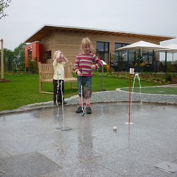 Adventure-Golf Fehmarn - Die Fontainen-Bahn - ein erfrischendes Erlebnis zu jeder Jahreszeit